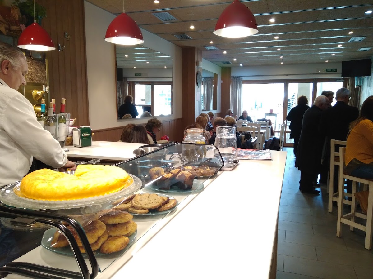 La Era Cafeteria-Bar